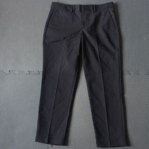 Black slim crop slacks